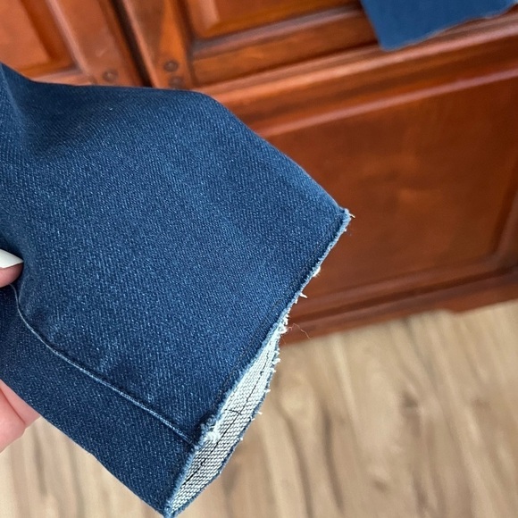 J. Jill soft ultra- stretch denim leggings with unfinished hem - Picture 4 of 4